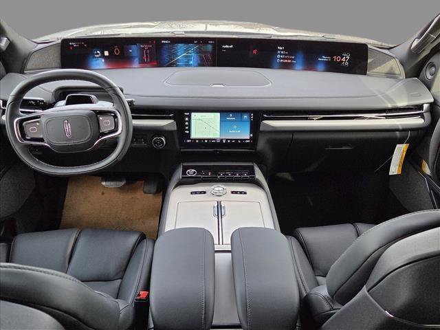 New 2025 Lincoln Navigator Reserve w/ Jet Appearance Package AWD/4WD image 19