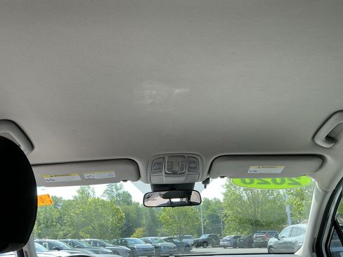 Used 2020 Hyundai Santa Fe SE AWD/4WD image 17