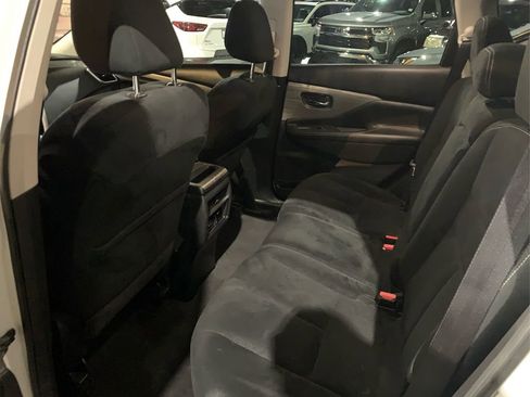 Used 2018 Nissan Murano SV w/ Cargo Package image 9