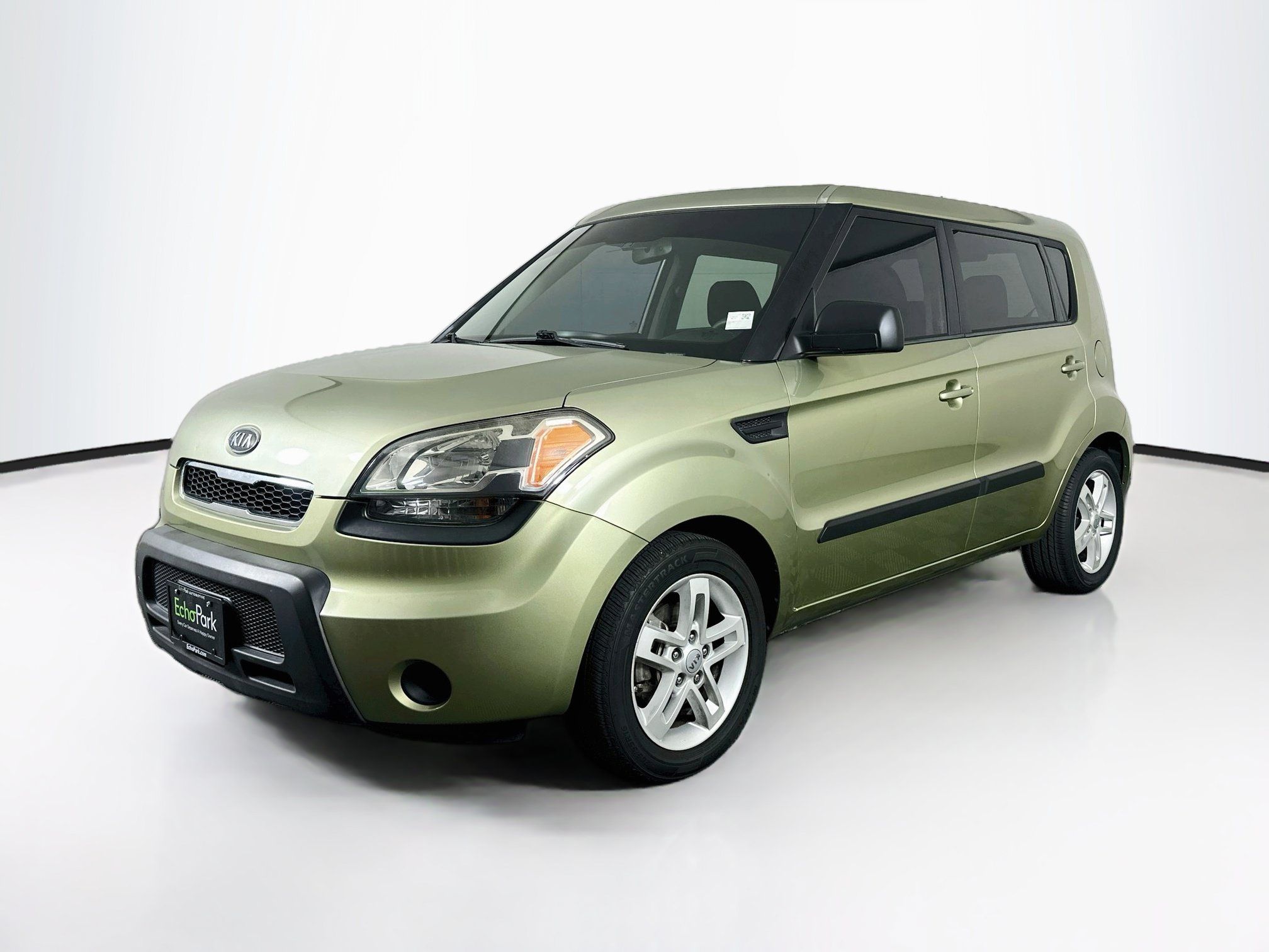 Used 2011 Kia Soul + FWD image 3