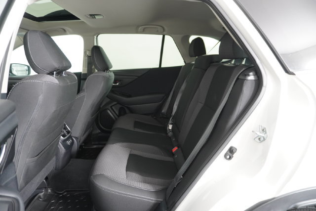 Used 2022 Subaru Outback Premium AWD/4WD image 32