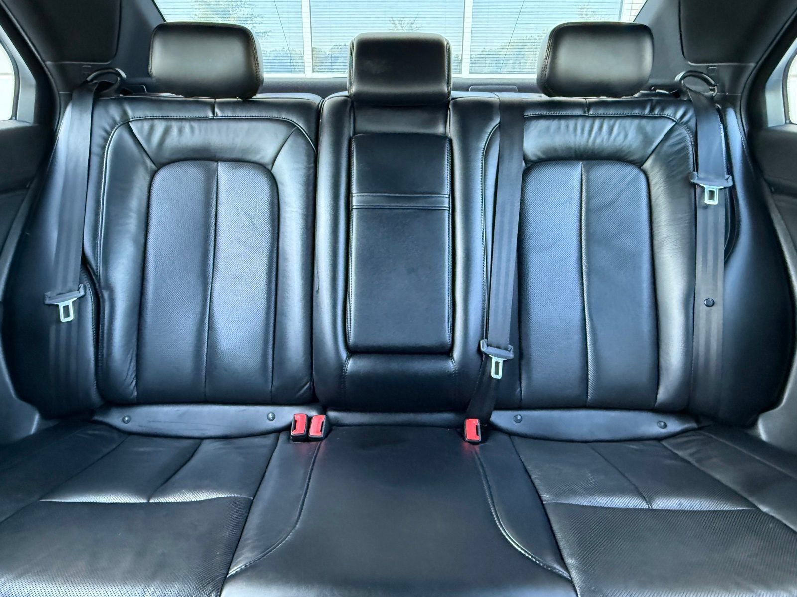 Used 2020 Lincoln Continental AWD w/ Premium Package image 40
