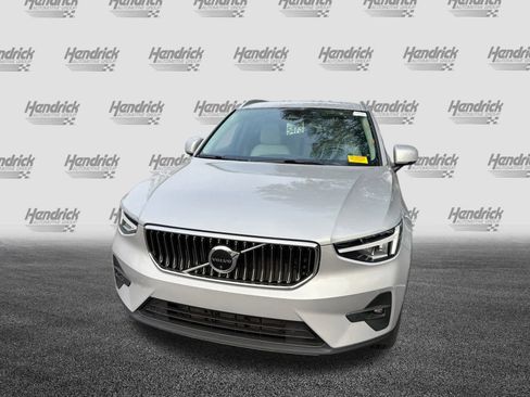 Certified 2023 Volvo XC40 B5 Plus w/ Driver Assist Package image 5