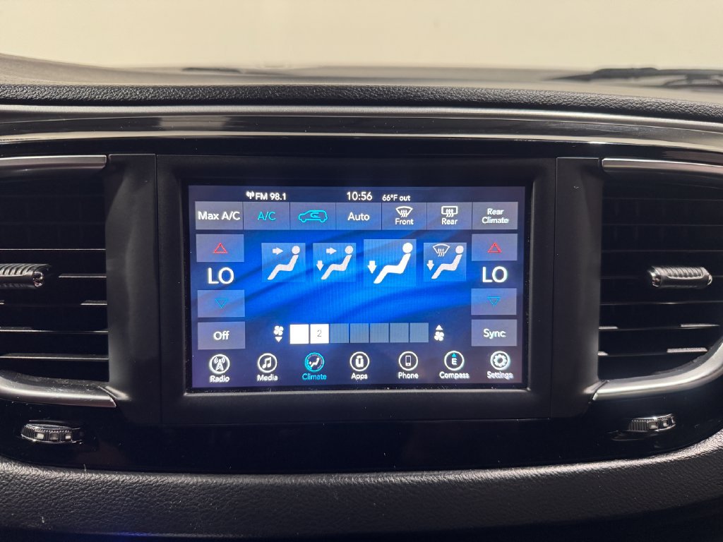 Used 2020 Chrysler Pacifica Touring w/ S Appearance Package FWD image 34