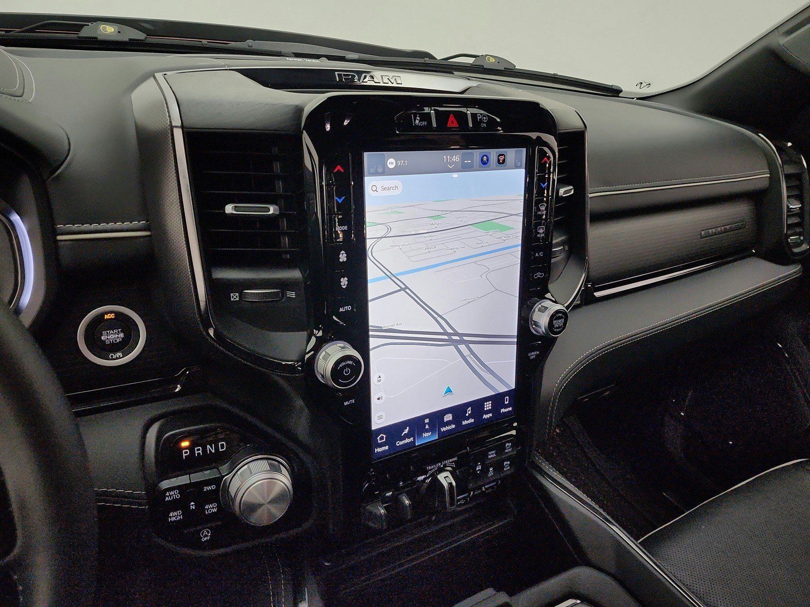 Used 2024 RAM 1500 Limited AWD/4WD image 13
