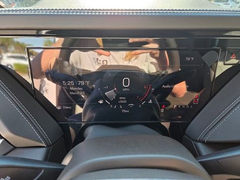 New 2026 GMC Yukon Elevation image 32