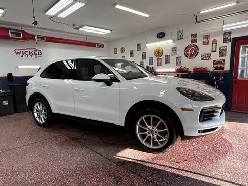 Used 2020 Porsche Cayenne AWD/4WD image 4