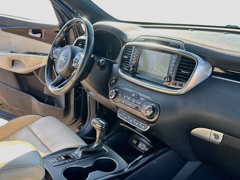 Used 2018 Kia Sorento SX AWD/4WD image 15