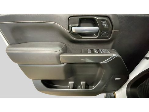 Used 2021 GMC Sierra 2500 AT4 w/ AT4 Preferred Package image 9