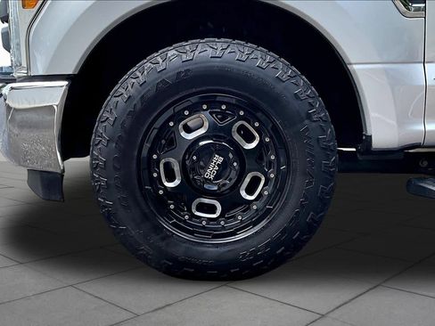 Used 2017 Ford F350 XL w/ Power Equipment Group RWD image 11