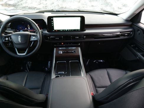 Used 2025 Lincoln Aviator Reserve image 15
