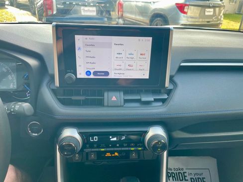 Used 2025 Toyota RAV4 SE image 14