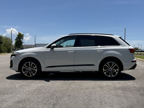 Used 2026 Audi Q7 3.0T Premium w/ Convenience Plus Package AWD/4WD image 6