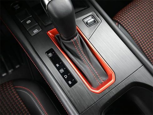 Used 2025 Nissan Kicks SR image 18