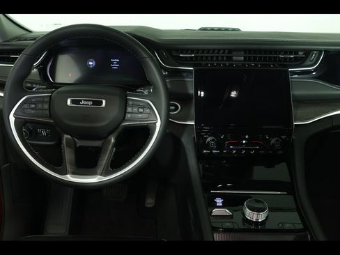 Used 2024 Jeep Grand Cherokee Limited 4xe AWD/4WD image 18