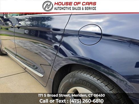 Used 2018 Chrysler Pacifica Limited w/ Advanced Safetytec Group FWD image 17