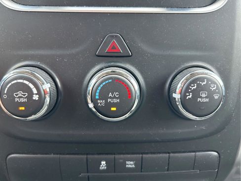 Certified 2021 RAM 1500 Classic SLT AWD/4WD image 30