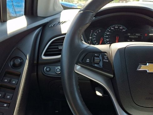 Used 2022 Chevrolet Trax LT w/ Driver Confidence Package AWD/4WD image 21