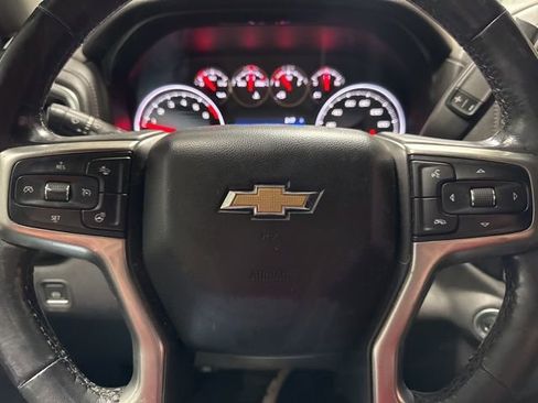 Used 2019 Chevrolet Silverado 1500 LT w/ Convenience Package image 12