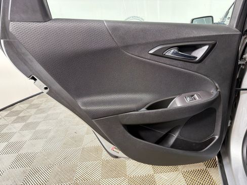 Used 2017 Chevrolet Malibu LT w/ Driver Confidence Package FWD image 21