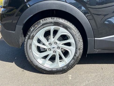 New 2027 Chevrolet Bolt LT w/ Comfort Package image 9