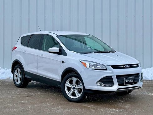 Used 2015 Ford Escape SE image 7