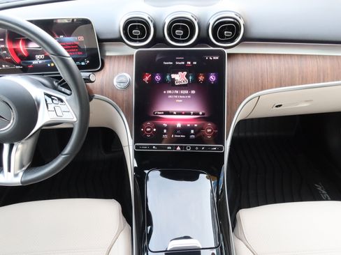 Certified 2024 Mercedes-Benz C 300 4MATIC Sedan image 22