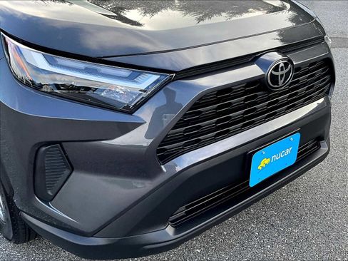 Used 2025 Toyota RAV4 XLE image 32