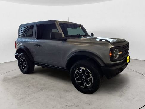 Used 2022 Ford Bronco 2-Door AWD/4WD image 3