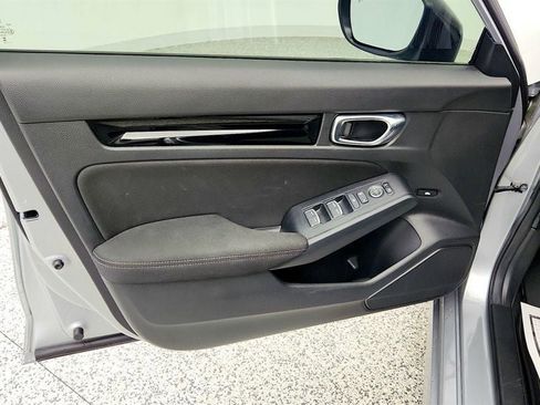 Used 2025 Honda Civic Sport Touring image 11