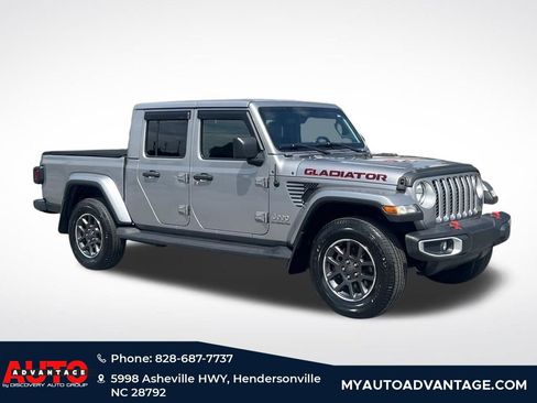 Used 2020 Jeep Gladiator Overland AWD/4WD image 1