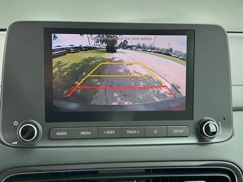 Used 2023 Hyundai Kona SE w/ Cargo Package AWD/4WD image 28