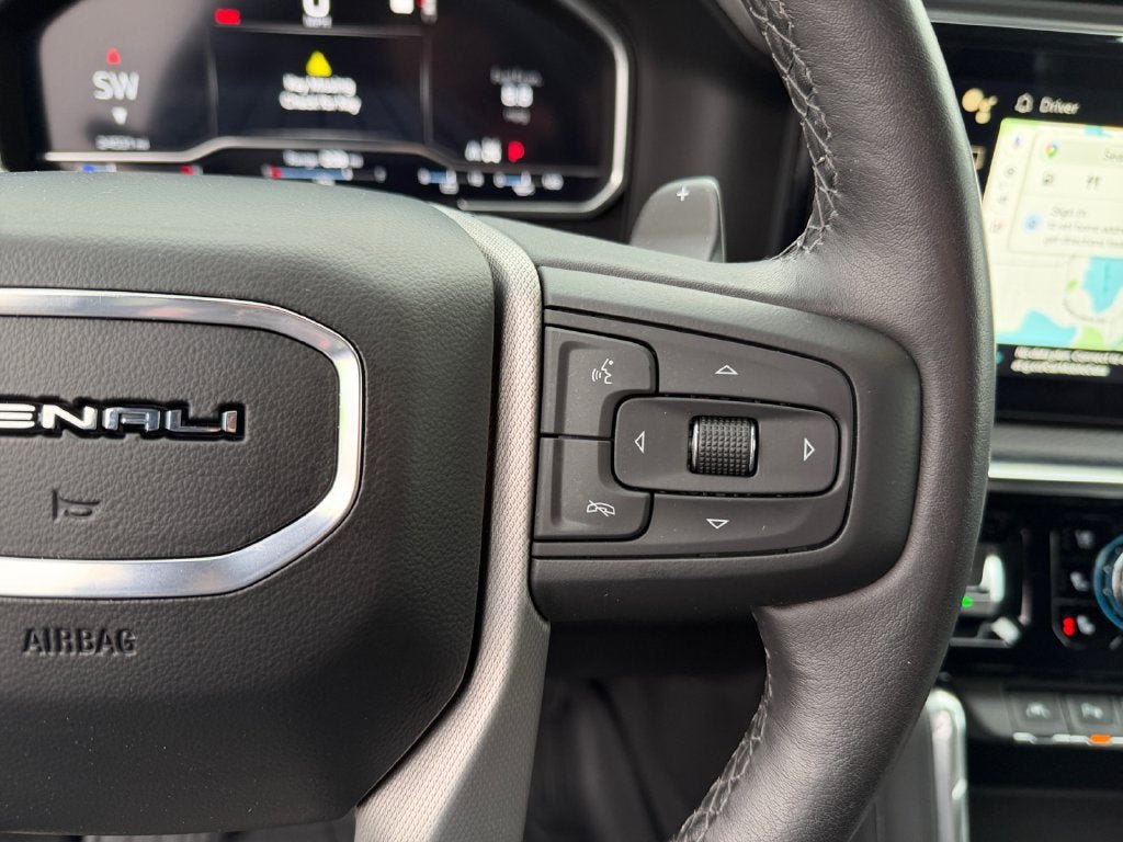 Used 2023 GMC Sierra 1500 Denali w/ Denali Reserve Package AWD/4WD image 16