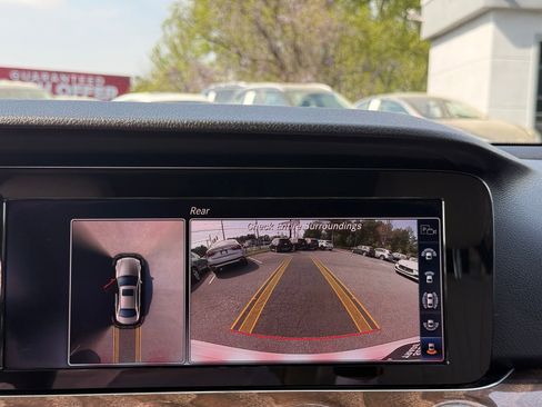 Used 2019 Mercedes-Benz E 300 image 21