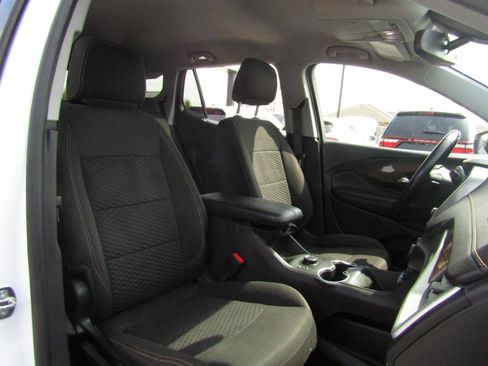 Used 2019 GMC Terrain SLE w/ Driver Convenience Package FWD image 23