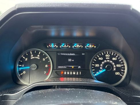 Used 2015 Ford F150 XLT w/ Equipment Group 302A Luxury AWD/4WD image 27