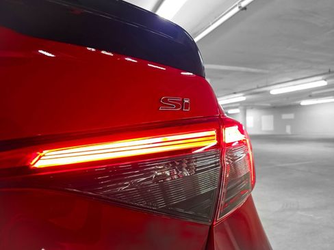 Certified 2024 Honda Civic Si image 11