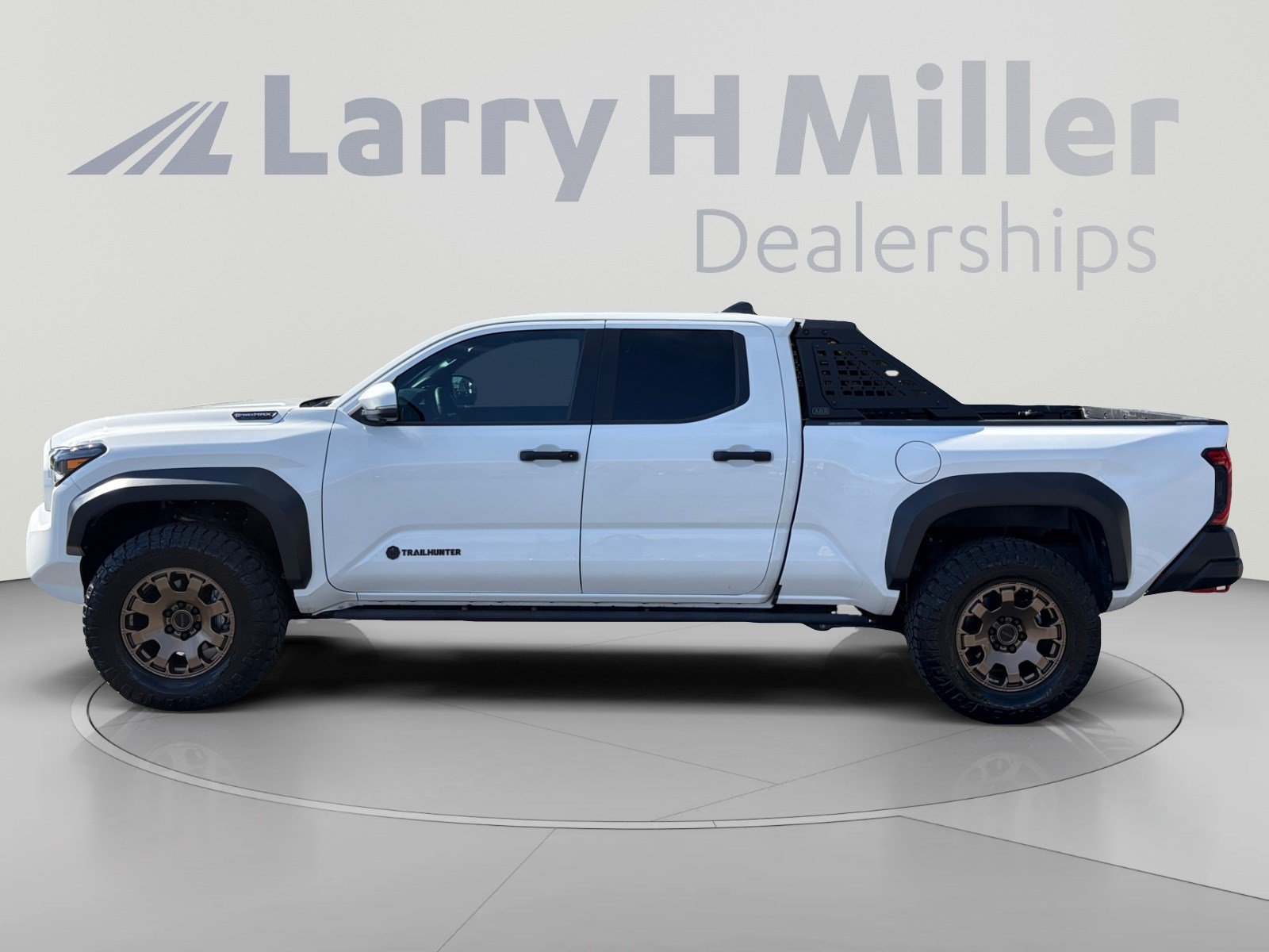 Certified 2025 Toyota Tacoma 4x4 Double Cab Hybrid image 2