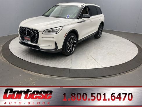 Used 2024 Lincoln Corsair Reserve AWD/4WD image 1