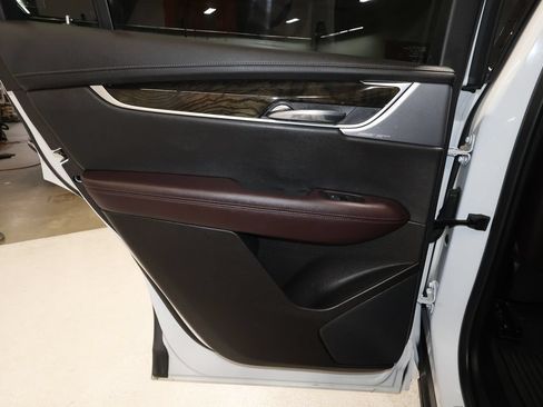 Certified 2024 Cadillac XT6 Premium Luxury AWD/4WD image 20