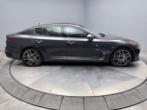 Used 2022 Kia Stinger GT2 AWD/4WD image 4