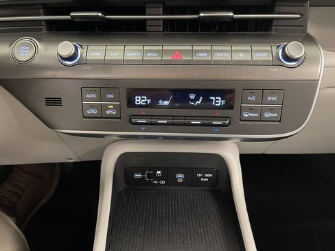 Used 2024 Hyundai Kona SEL image 27