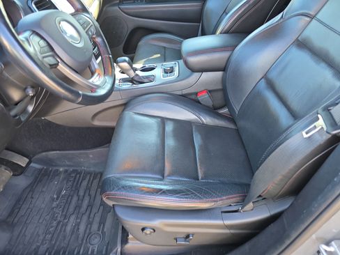 Used 2021 Jeep Grand Cherokee Trailhawk w/ Trailhawk Luxury Group image 23