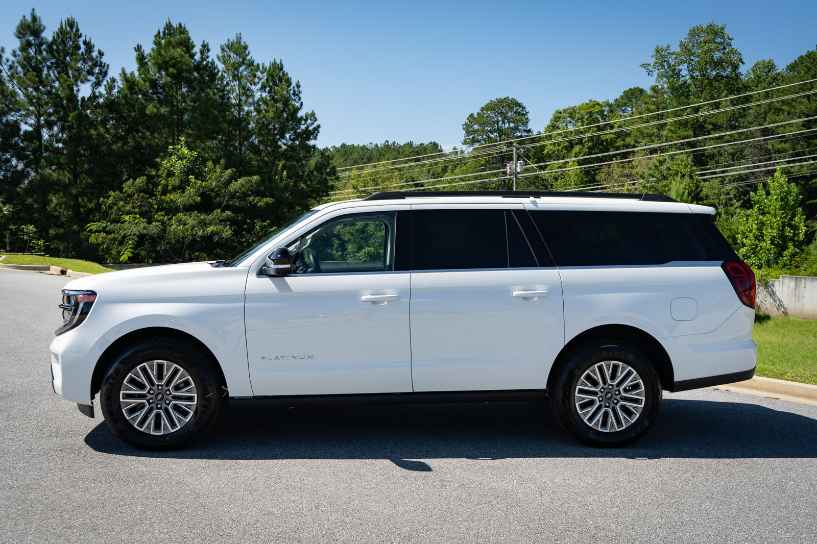 New 2027 Ford Expedition Max Platinum w/ Driver's Package AWD/4WD image 13