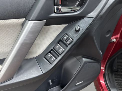 Used 2018 Subaru Forester 2.5i Limited image 29