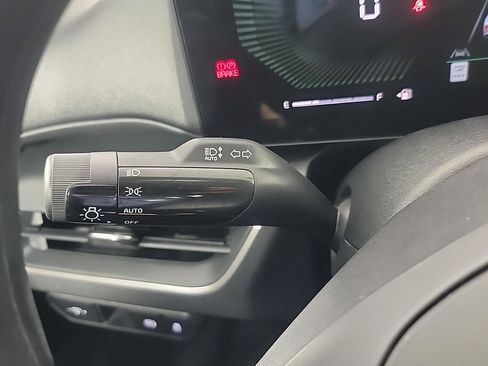 Used 2025 Kia K4 FWD image 28