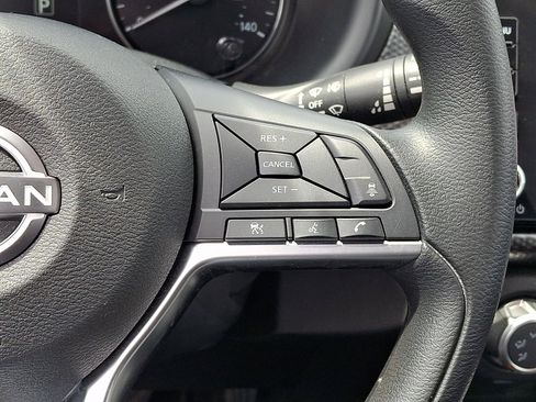 Used 2024 Nissan Kicks SV FWD image 23
