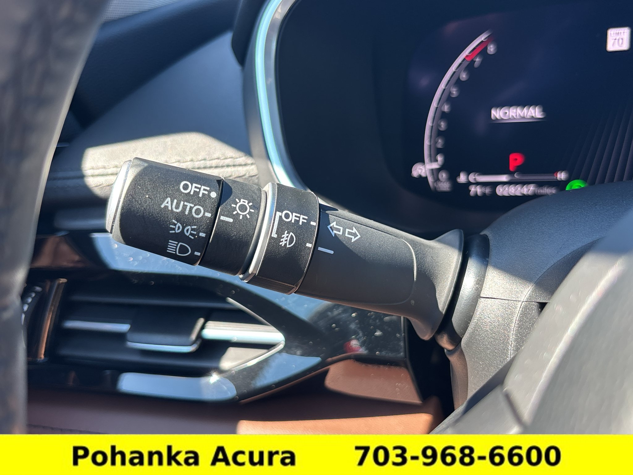 Used 2023 Acura MDX w/ Advance Package AWD/4WD image 5