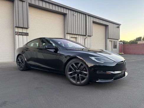 Used 2023 Tesla Model S Standard Range AWD/4WD image 2