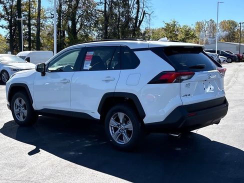 Used 2025 Toyota RAV4 LE image 25